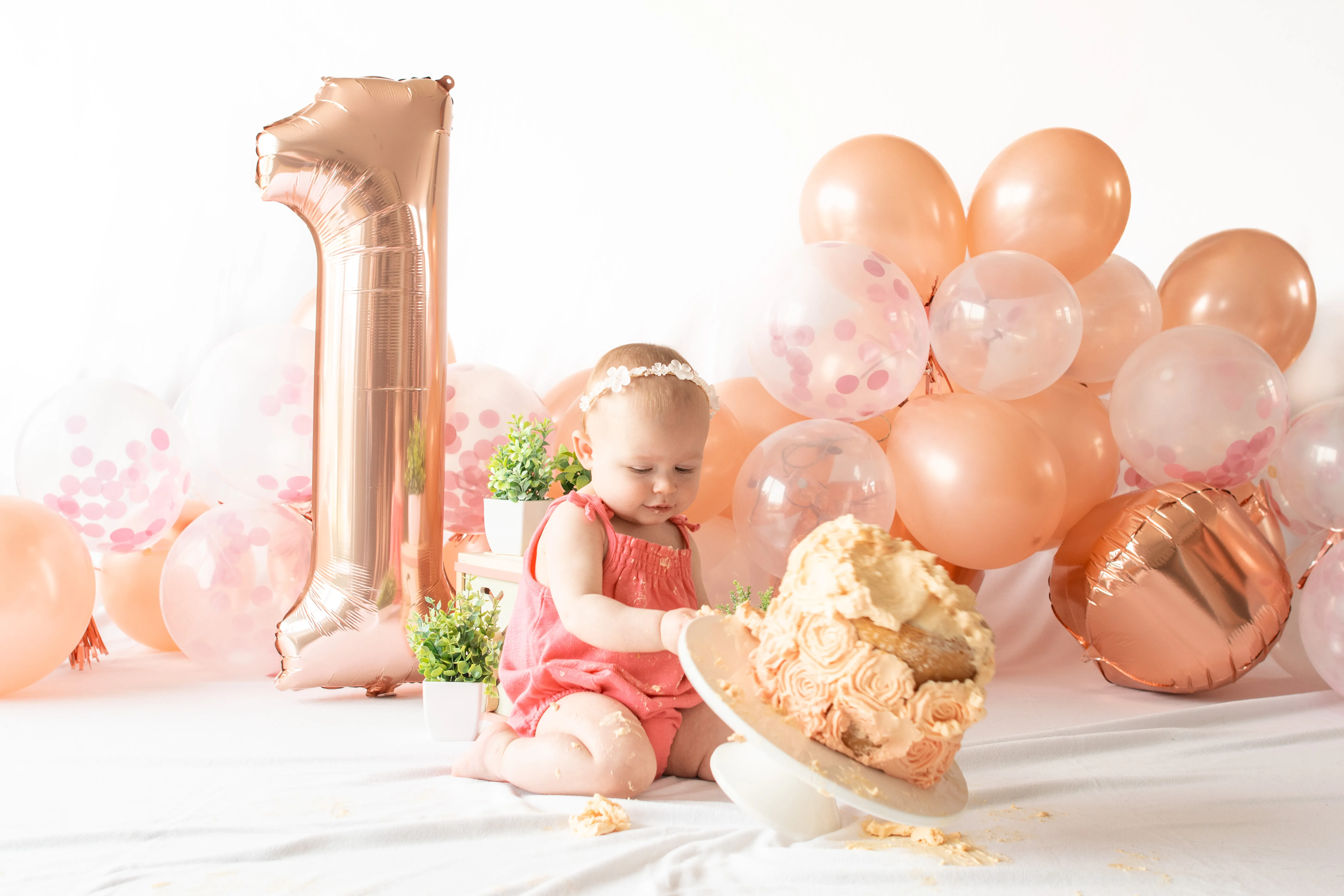 Cake smash fotoshoot door Kim & Louis